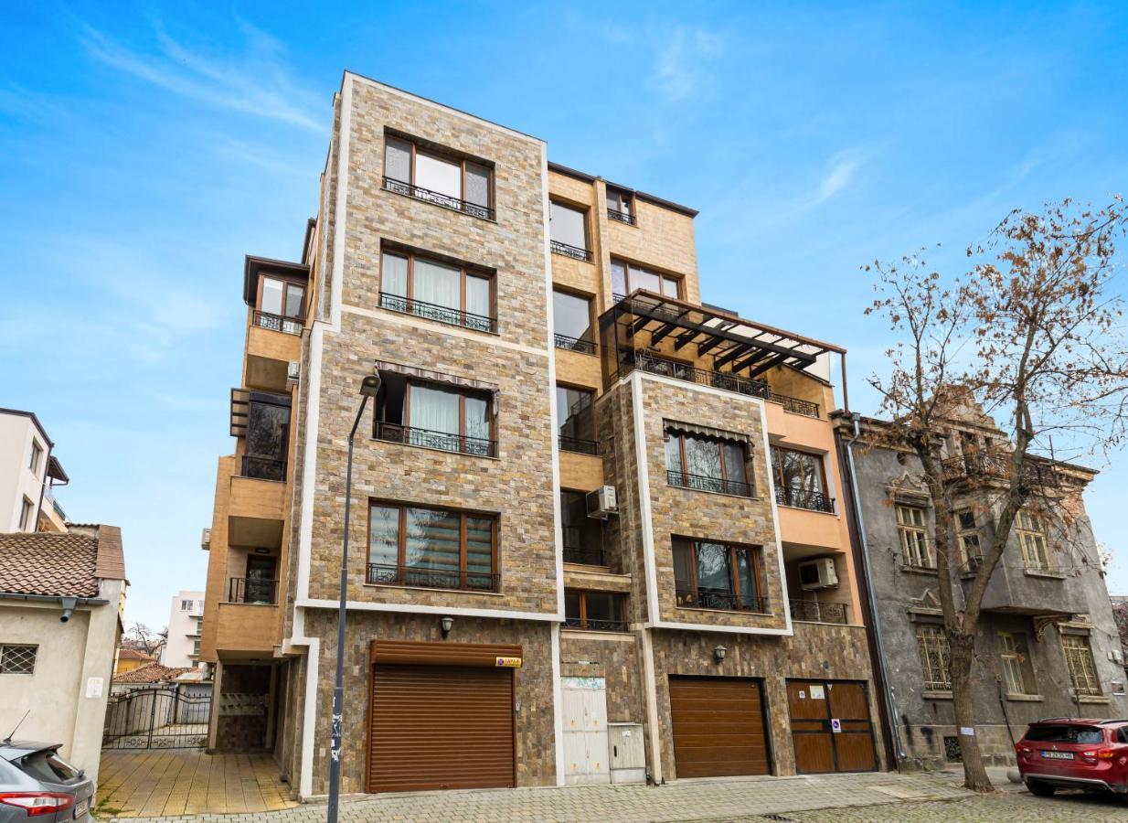The Walnut 2Bd Apartment Plovdiv Exterior photo